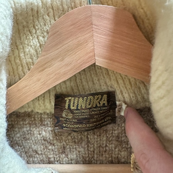 Vintage 1980s Tundra Zip-up Sweater Medium - Picture 3 of 5